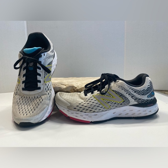 New Balance 680 V.6 Running Shoes White & Black Sz 10 - Picture 2 of 12